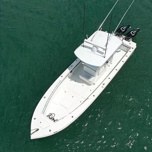 28 ft Whitewater, Tamarindo by CR Fishing Charters